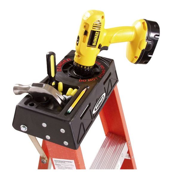 6 ft Fiberglass Tripod Stepladder